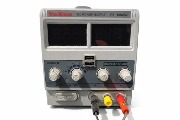 Лабораторний блок живлення YaXun PS-1502DD 0-15V 2A | Регульований DC блок живлення для ремонту електроніки