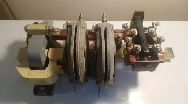 Контактор КТ-6022Б-160А-220AC-У3-КЕАЗ